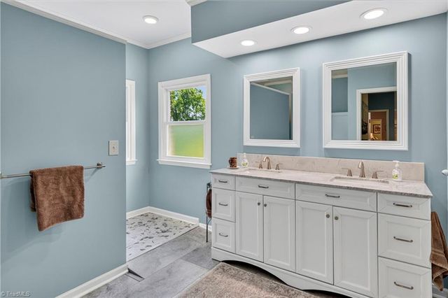166 River Hill Drive, Advance, NC 27006