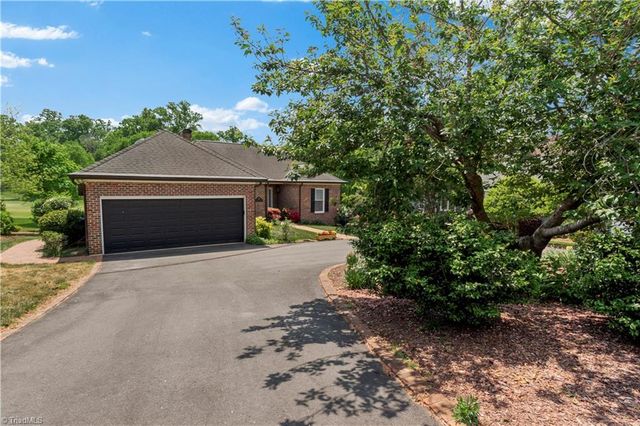 166 River Hill Drive, Advance, NC 27006