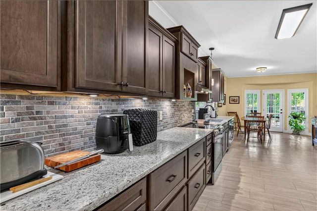 166 River Hill Drive, Advance, NC 27006