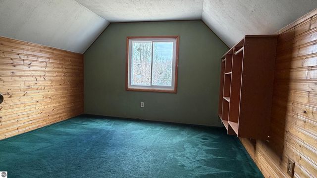6455 N Geneva Road, Coleman, MI 48618