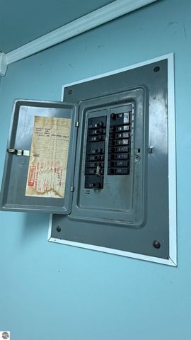 6455 N Geneva Road, Coleman, MI 48618