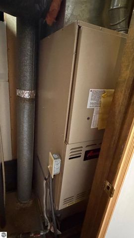 6455 N Geneva Road, Coleman, MI 48618