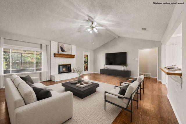 1002 Shady Brook Drive, Grapevine, TX 76051