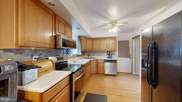 11 S INDEPENDENCE BLVD, New Castle, DE 19720