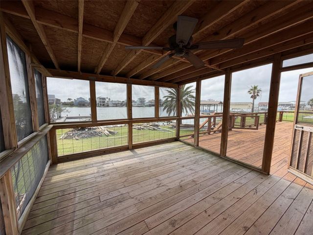 1219 Pilot Lane, Galveston, TX 77554