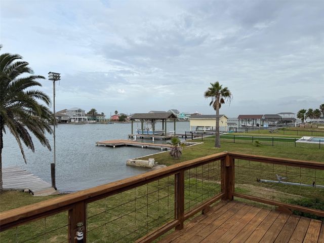 1219 Pilot Lane, Galveston, TX 77554