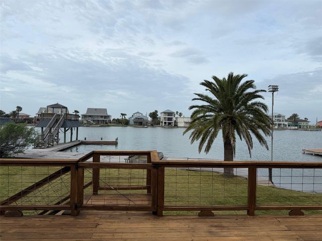1219 Pilot Lane, Galveston, TX 77554