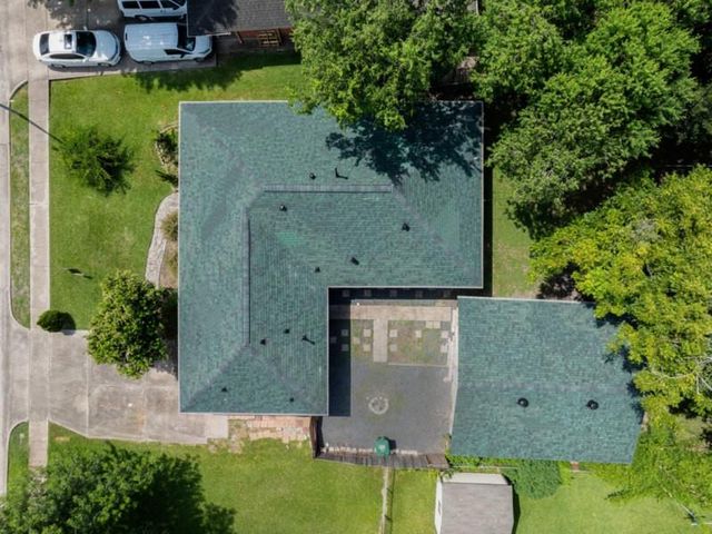 10406 Woodwind Drive, Houston, TX 77025
