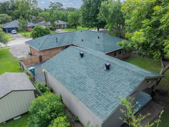 10406 Woodwind Drive, Houston, TX 77025