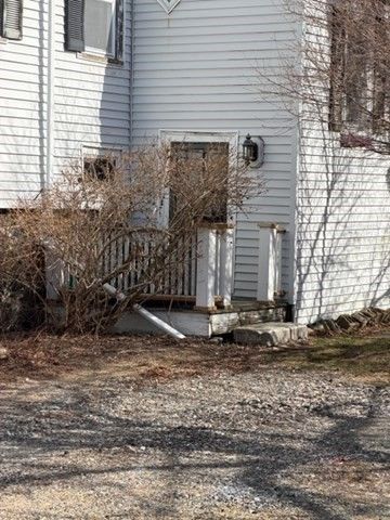 15 Hillside Avenue 1, Marblehead, MA 01945