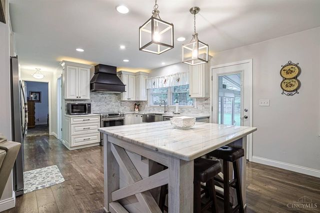 106 Stolz Drive, Middletown, OH 45042