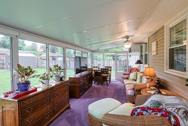 106 Stolz Drive, Middletown, OH 45042