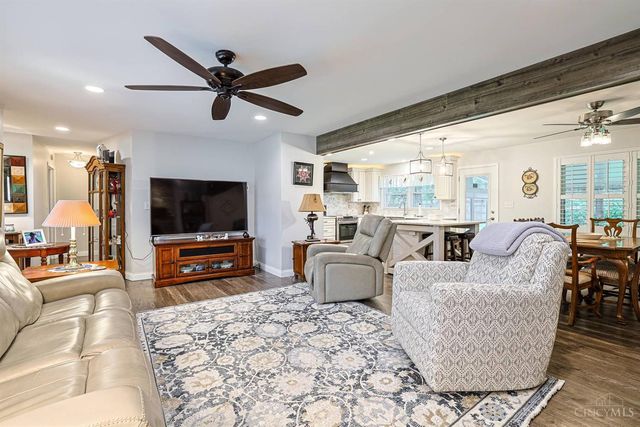 106 Stolz Drive, Middletown, OH 45042