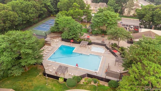 221 Springmeadow Drive J, Holbrook, NY 11741