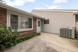 221 Springmeadow Drive J, Holbrook, NY 11741