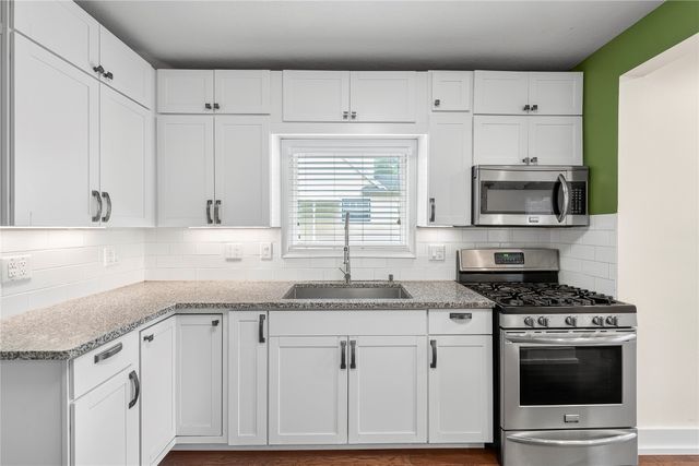 2327 Donald Street, Ames, IA 50014