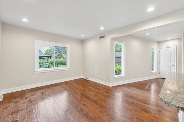 2327 Donald Street, Ames, IA 50014