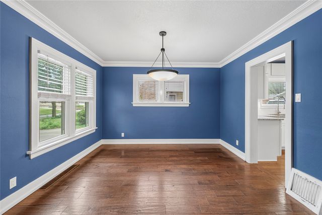 2327 Donald Street, Ames, IA 50014