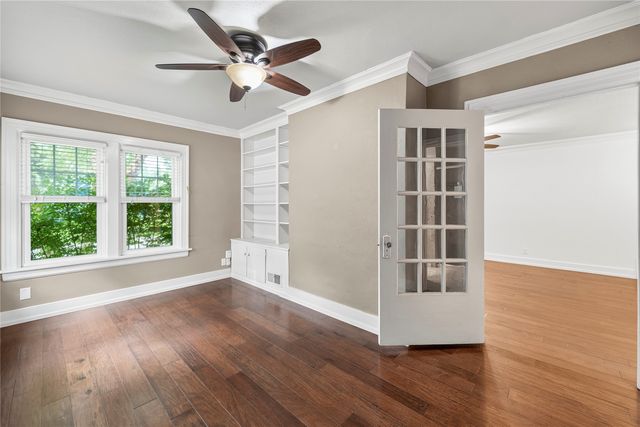 2327 Donald Street, Ames, IA 50014