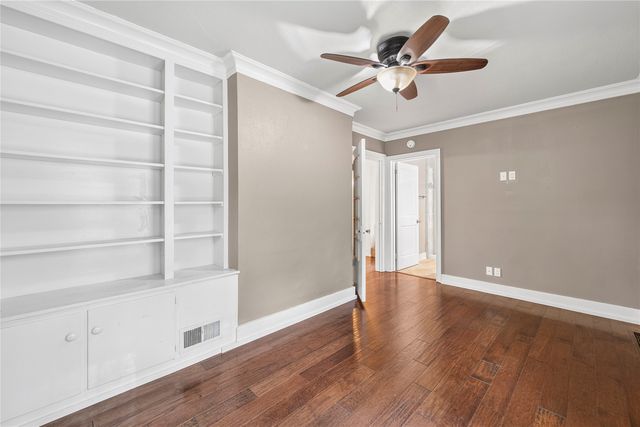 2327 Donald Street, Ames, IA 50014