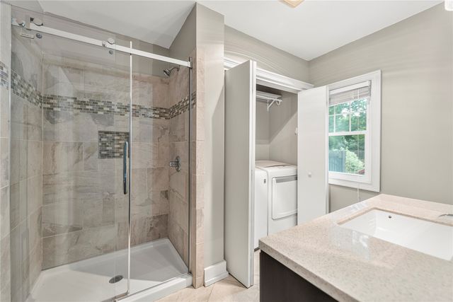 2327 Donald Street, Ames, IA 50014