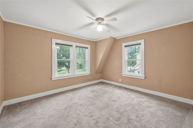 2327 Donald Street, Ames, IA 50014