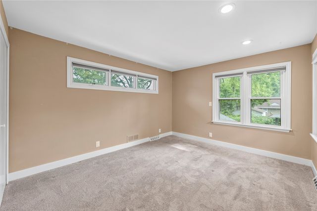 2327 Donald Street, Ames, IA 50014
