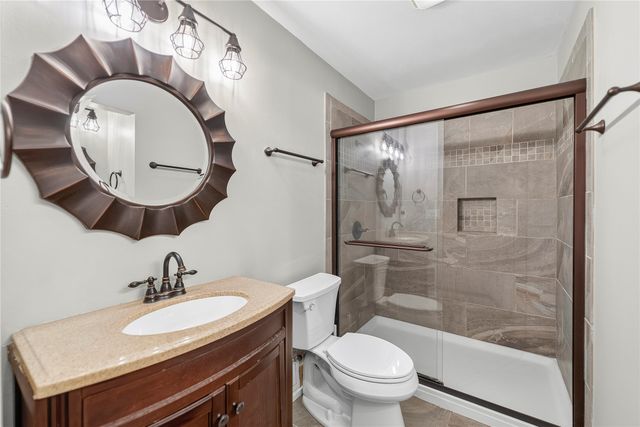 2327 Donald Street, Ames, IA 50014