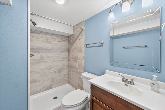 2327 Donald Street, Ames, IA 50014