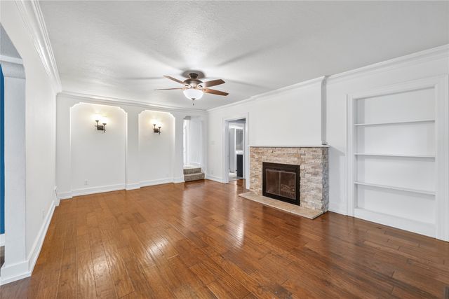 2327 Donald Street, Ames, IA 50014