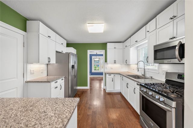 2327 Donald Street, Ames, IA 50014