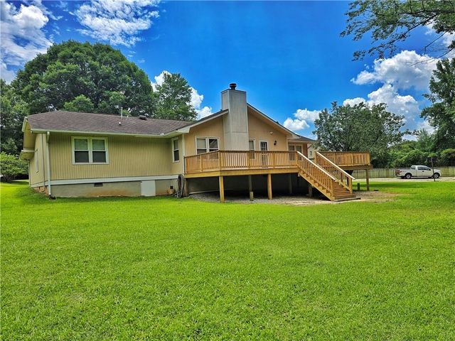120 ASPEN LAKE Drive, Newnan, GA 30263