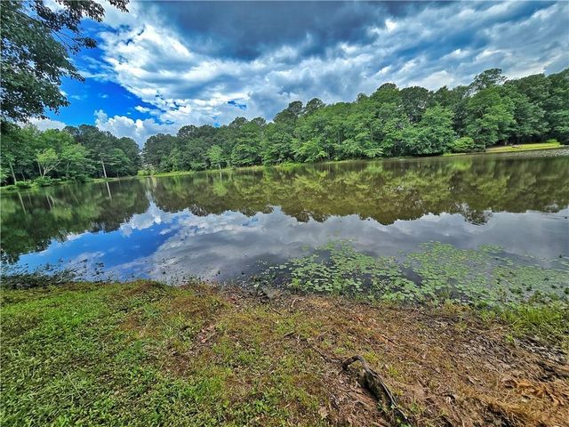 120 ASPEN LAKE Drive, Newnan, GA 30263