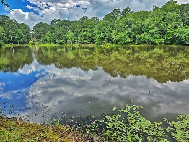 120 ASPEN LAKE Drive, Newnan, GA 30263