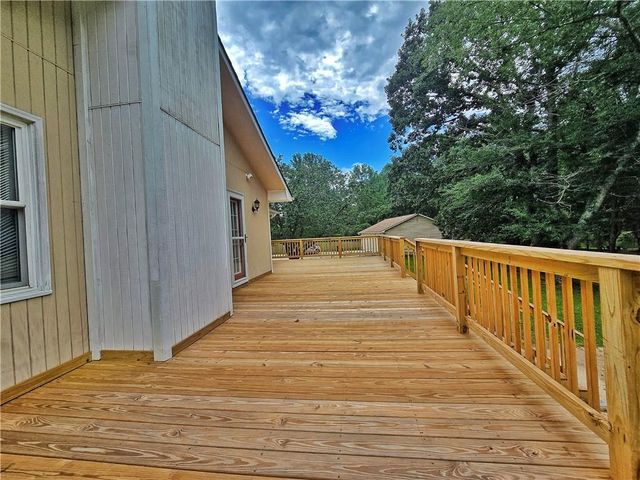 120 ASPEN LAKE Drive, Newnan, GA 30263