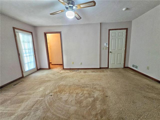 120 ASPEN LAKE Drive, Newnan, GA 30263