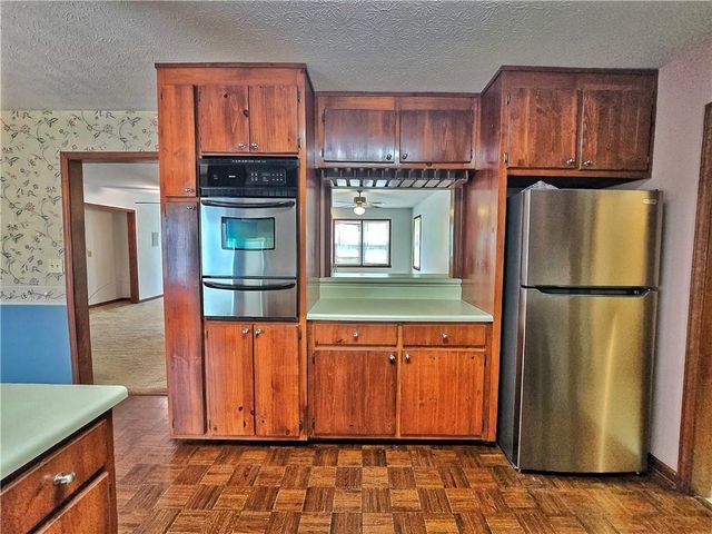 120 ASPEN LAKE Drive, Newnan, GA 30263