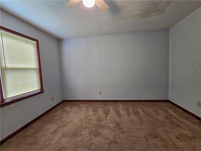 120 ASPEN LAKE Drive, Newnan, GA 30263