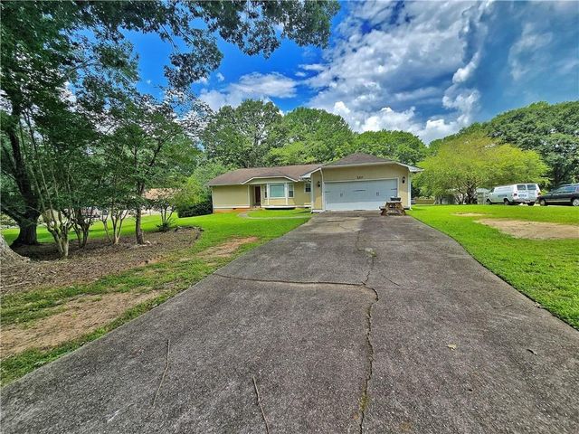 120 ASPEN LAKE Drive, Newnan, GA 30263