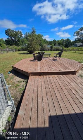 471 Hunting Green Drive, Jacksonville, NC 28546