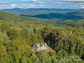 452 Lotawatah Drive, Burnsville, NC 28714
