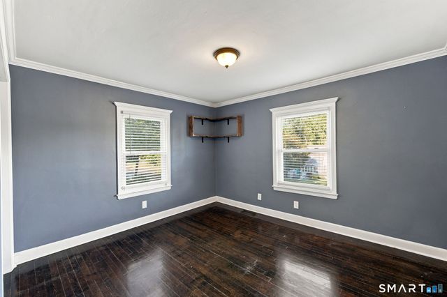 15 Ashland Avenue, Waterbury, CT 06708