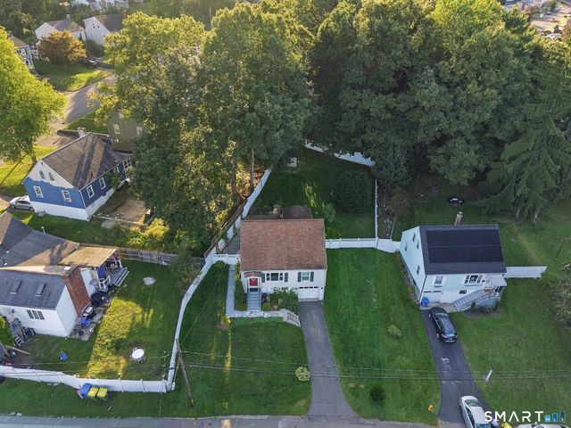 15 Ashland Avenue, Waterbury, CT 06708