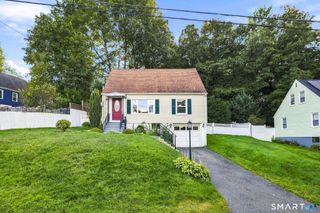 15 Ashland Avenue, Waterbury, CT 06708