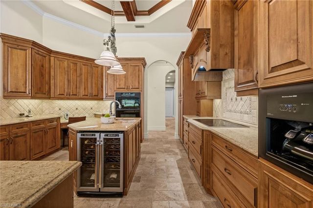 1765 Supreme CT, Naples, FL 34110