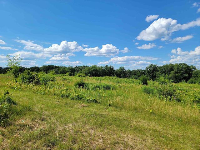 N4524 Prairie Knoll Circle, Portage, WI 53901