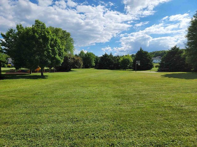 N4524 Prairie Knoll Circle, Portage, WI 53901