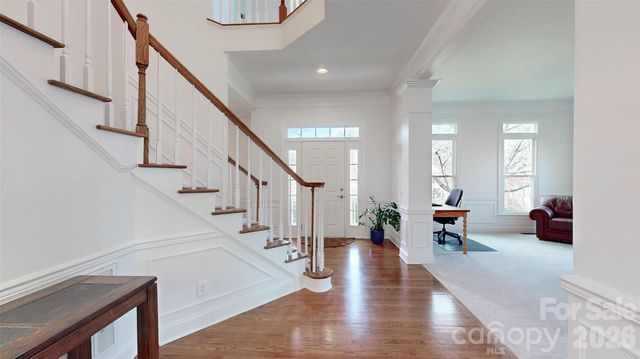 5423 Piper Glen Drive, Charlotte, NC 28277