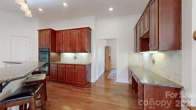 5423 Piper Glen Drive, Charlotte, NC 28277