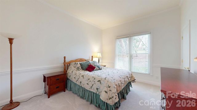 5423 Piper Glen Drive, Charlotte, NC 28277